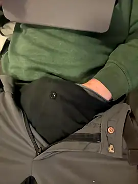 Snapshot of Dan8736 chatting on November 1, 2025, 10:34 pm Dan8736 online show from November 1, 2025, 10:34 pm