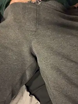 Snapshot of Dan8736 chatting on November 19, 2025, 8:31 pm Dan8736 online show from November 19, 2025, 8:31 pm