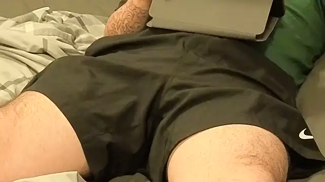 Snapshot of Dan8736 chatting on February 3, 2026, 10:15 pm Dan8736 online show from February 3, 2026, 10:15 pm