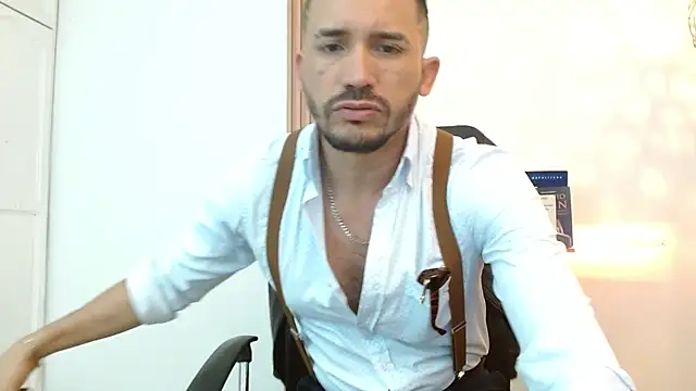 Reiko 85  online show from November 22, 2025, 7:57 pm