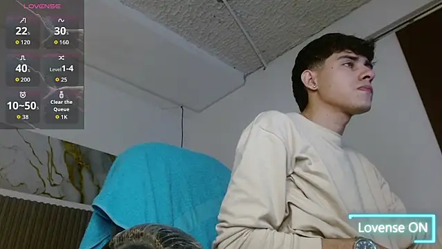 Snapshot of Dyla_n18 chatting on February 28, 2026, 1:45 pm Dyla n18 online show from February 28, 2026, 1:45 pm