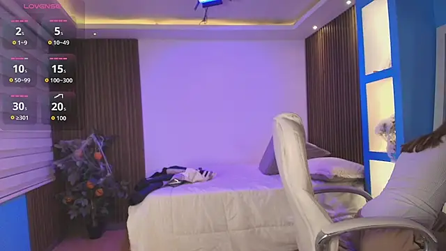 Antonella Torres2 online show from November 10, 2025, 3:27 am