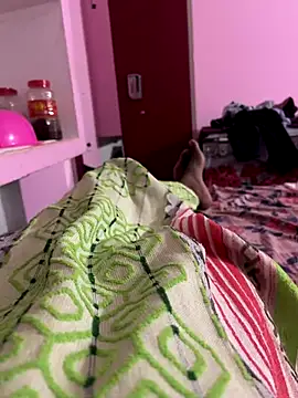 Snapshot of deshi_boybig chatting on October 26, 2025, 4:13 pm deshi boybig online show from October 26, 2025, 4:13 pm