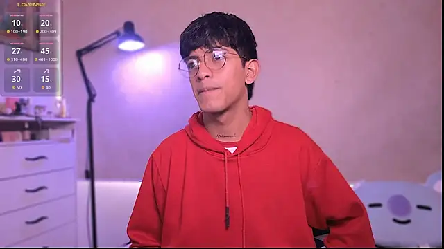 Snapshot of teobowny_ chatting on February 2, 2026, 1:32 pm teobowny online show from February 2, 2026, 1:32 pm