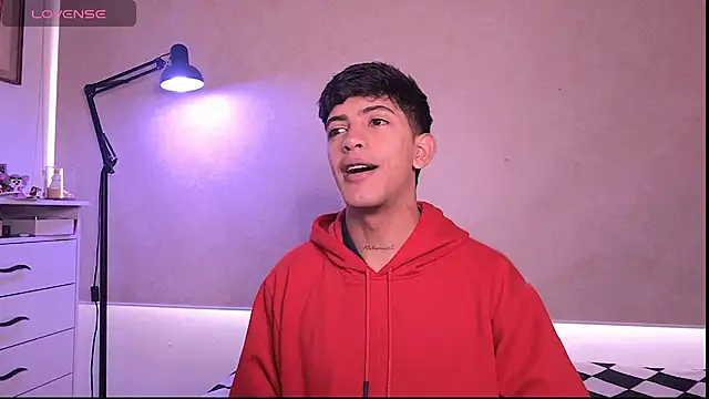 Snapshot of teobowny_ chatting on February 4, 2026, 12:55 pm teobowny online show from February 4, 2026, 12:55 pm