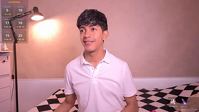 Snapshot of teobowny_ chatting on February 16, 2026, 9:44 pm teobowny online show from February 16, 2026, 9:44 pm