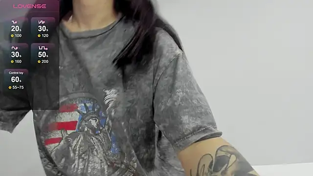 aenie online show from December 15, 2024, 12:06 pm