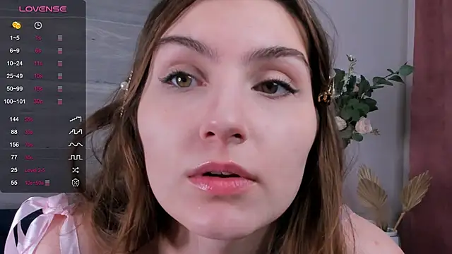 MariamBluitt online show from December 2, 2024, 1:36 am