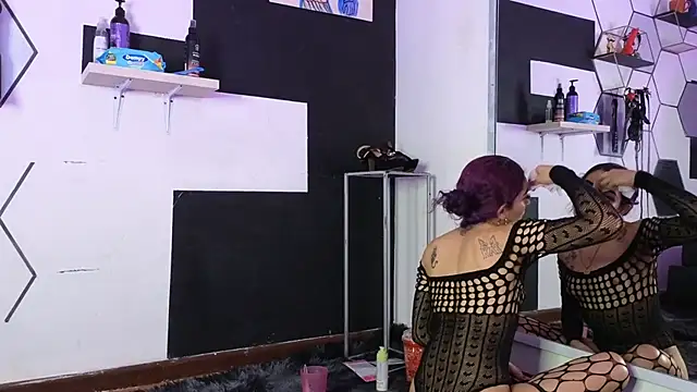 Snapshot of haileycat chatting on December 23, 2025, 1:14 am haileycat online show from December 23, 2025, 1:14 am