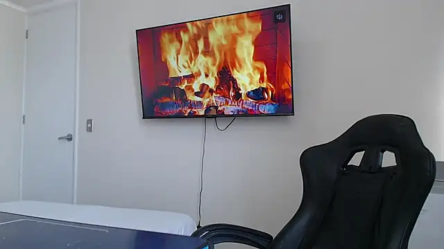 Snapshot of jonhklleyn chatting on January 12, 2026, 6:57 pm jonhklleyn online show from January 12, 2026, 6:57 pm