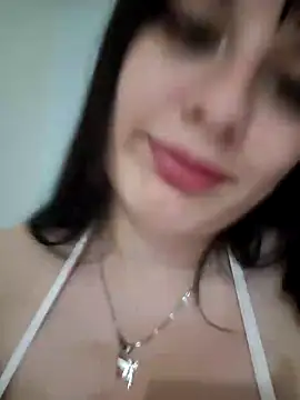 Snapshot of Foxy_Evii chatting on December 18, 2024, 11:08 pm Foxy Evii online show from December 18, 2024, 11:08 pm