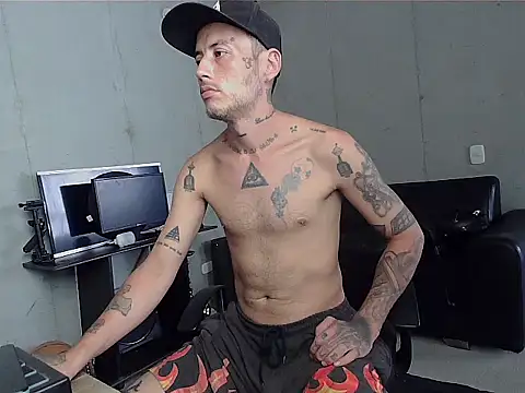 Snapshot of patrik_tattoo_ chatting on February 11, 2026, 3:50 pm patrik tattoo online show from February 11, 2026, 3:50 pm