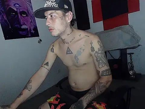 patrik tattoo  online show from May 31, 2026, 5:59 am