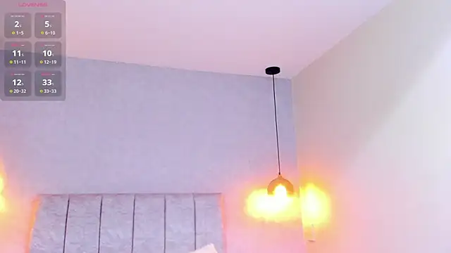 tutu milf online show from October 16, 2025, 7:04 pm