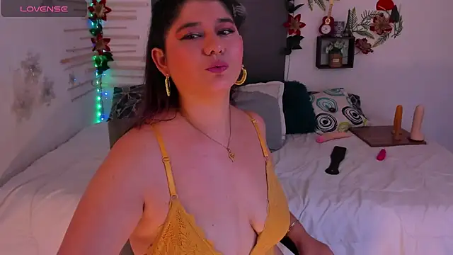 Snapshot of alinabozz1 chatting on March 1, 2025, 12:17 am alinabozz1 online show from March 1, 2025, 12:17 am