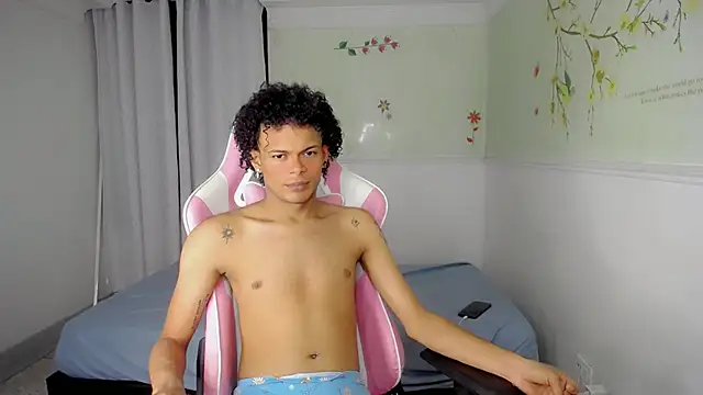 Snapshot of rose_Skinny_ chatting on December 16, 2025, 9:53 pm rose Skinny online show from December 16, 2025, 9:53 pm