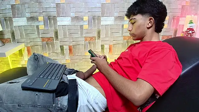 Snapshot of hares_mds chatting on January 6, 2026, 1:59 pm hares mds online show from January 6, 2026, 1:59 pm