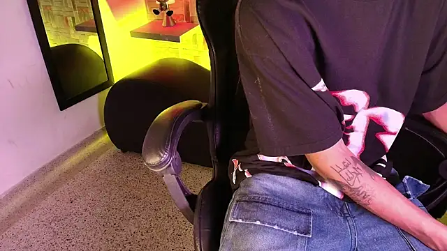 Snapshot of hares_mds chatting on January 10, 2026, 1:24 pm hares mds online show from January 10, 2026, 1:24 pm