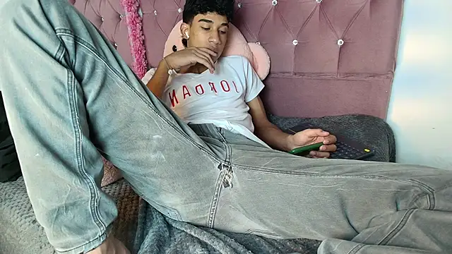 Snapshot of hares_mds chatting on January 15, 2026, 1:16 pm hares mds online show from January 15, 2026, 1:16 pm