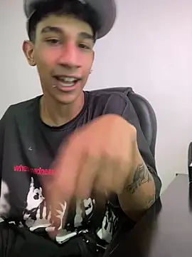 Snapshot of hares_mds chatting on February 8, 2026, 10:35 pm hares mds online show from February 8, 2026, 10:35 pm