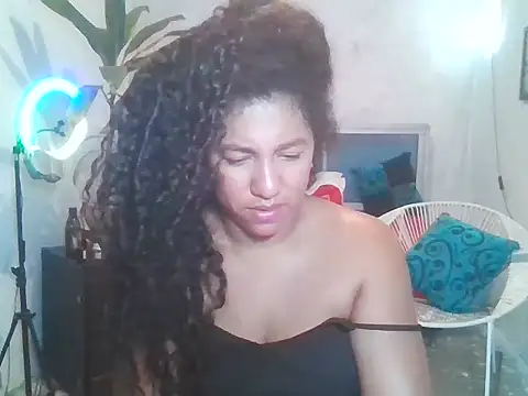 Snapshot of bellacrespalatina chatting on February 26, 2026, 5:23 pm bellacrespalatina online show from February 26, 2026, 5:23 pm