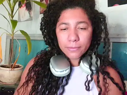bellacrespalatina online show from May 2, 2026, 4:39 am