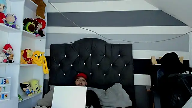 Snapshot of _tatho_perovich_ chatting on December 6, 2024, 4:36 am tatho perovich online show from December 6, 2024, 4:36 am