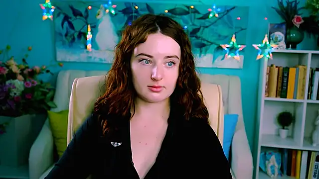 AnnTerry  online show from October 17, 2025, 12:19 pm