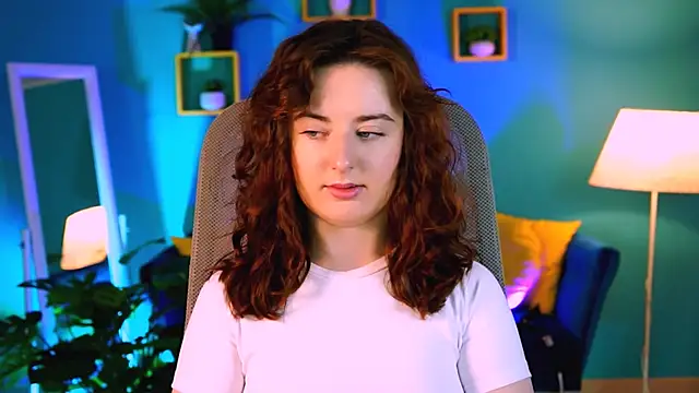 AnnTerry  online show from November 16, 2025, 8:42 am