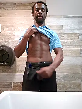 Snapshot of chocolateman chatting on October 7, 2025, 1:14 am chocolateman online show from October 7, 2025, 1:14 am