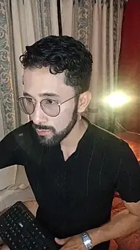 Snapshot of TropicPulses chatting on March 7, 2026, 1:46 am TropicPulses online show from March 7, 2026, 1:46 am