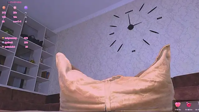 Snapshot of Jessa_mi chatting on February 19, 2025, 7:27 pm Jessa mi online show from February 19, 2025, 7:27 pm