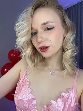 Eva Millss online show from February 14, 2025, 5:14 pm