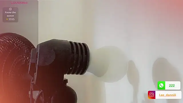 DanniLee  online show from March 15, 2026, 7:09 pm