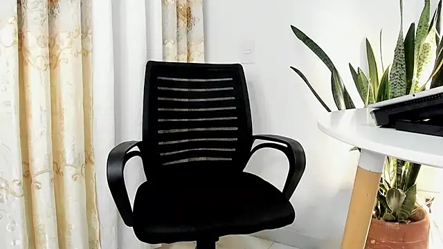 Snapshot of JuanDiegoKing chatting on November 15, 2025, 12:19 am JuanDiegoKing online show from November 15, 2025, 12:19 am