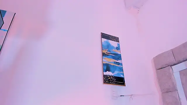 zulyjones online show from March 11, 2025, 6:52 pm