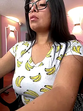 Snapshot of GoddessMeegan chatting on September 18, 2025, 11:56 am GoddessMeegan online show from September 18, 2025, 11:56 am