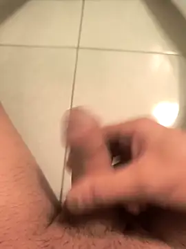 Pirico85 online show from November 19, 2025, 1:27 am