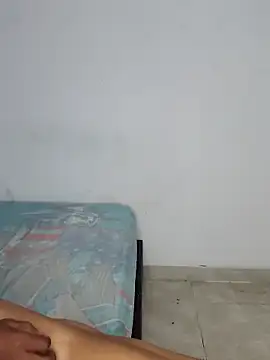 Snapshot of carolanyi chatting on February 16, 2025, 3:04 am carolanyi online show from February 16, 2025, 3:04 am