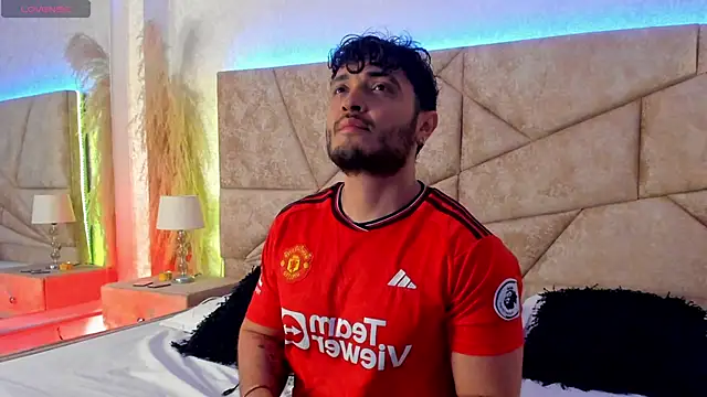 Snapshot of JossAckland chatting on January 18, 2026, 7:50 pm JossAckland online show from January 18, 2026, 7:50 pm