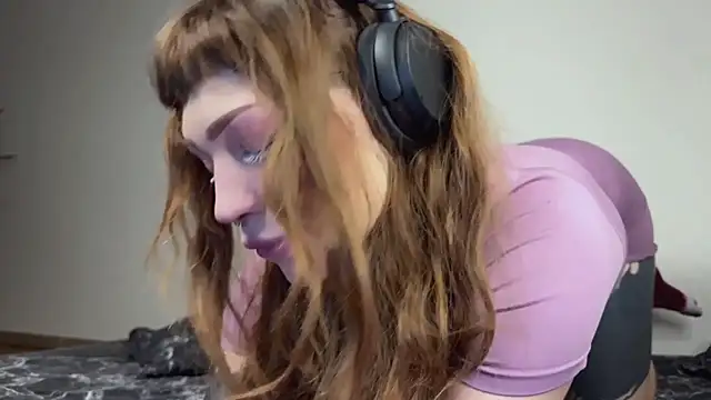 Snapshot of PaulaPratt chatting on January 8, 2025, 8:06 am PaulaPratt online show from January 8, 2025, 8:06 am