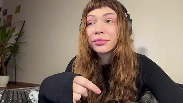 Snapshot of PaulaPratt chatting on January 9, 2025, 8:55 am PaulaPratt online show from January 9, 2025, 8:55 am