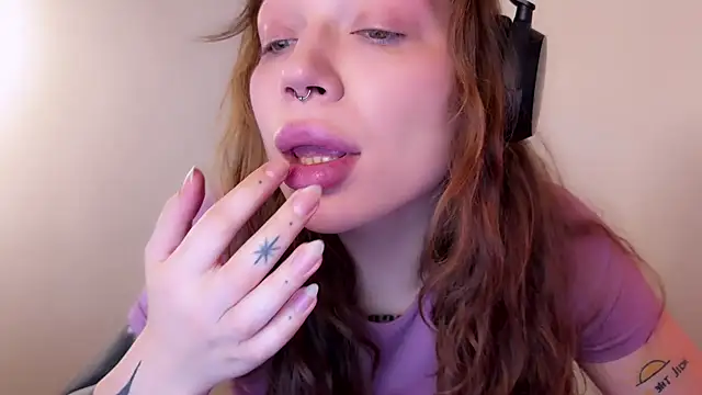 Snapshot of PaulaPratt chatting on January 18, 2025, 4:04 am PaulaPratt online show from January 18, 2025, 4:04 am