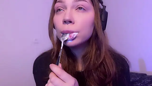 Snapshot of PaulaPratt chatting on January 27, 2025, 3:37 am PaulaPratt online show from January 27, 2025, 3:37 am