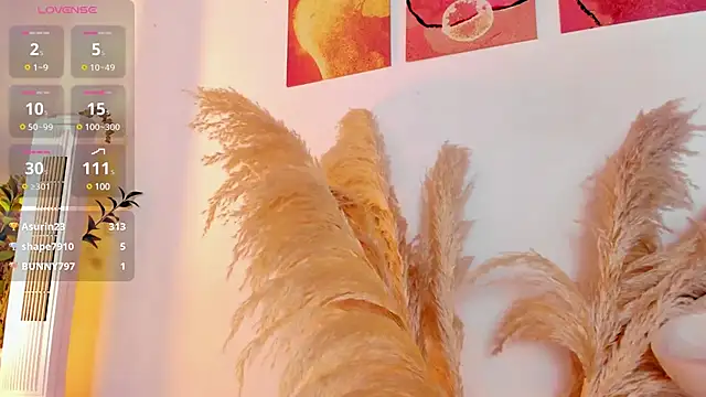 VICTORIA RASH online show from February 3, 2025, 8:57 pm