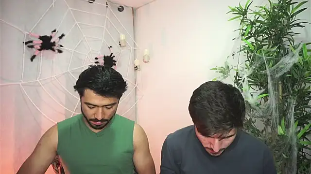 Tony Wylie online show from October 16, 2025, 10:33 pm