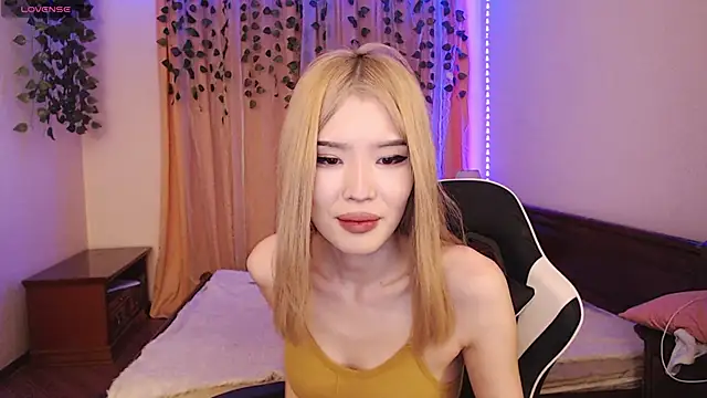 Snapshot of Velvetsky_1 chatting on January 17, 2025, 2:18 pm Velvetsky 1 online show from January 17, 2025, 2:18 pm