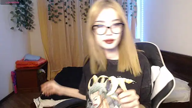 Snapshot of Velvetsky_1 chatting on January 22, 2025, 2:35 pm Velvetsky 1 online show from January 22, 2025, 2:35 pm