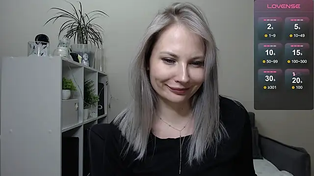 Sunny bunny6 online show from December 16, 2024, 1:00 pm