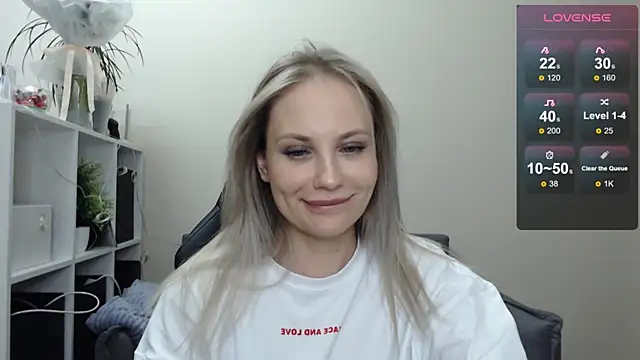 Sunny bunny6 online show from February 18, 2025, 4:05 pm